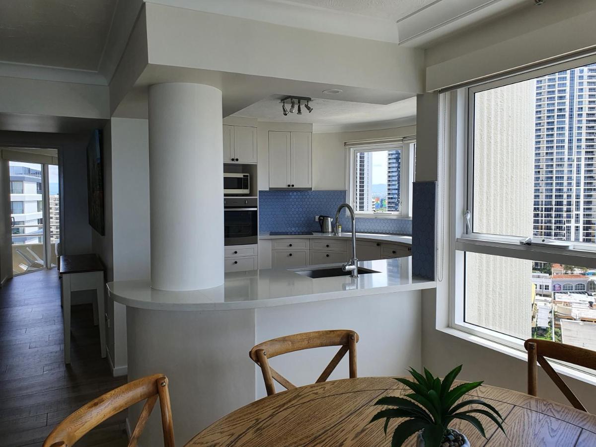 Zenith Ocean Front Apartments Gold Coast Exterior foto